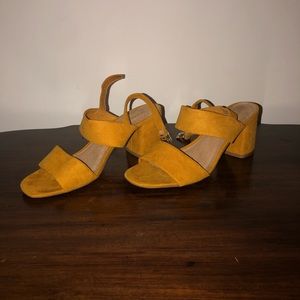 Old Navy Mustard Yellow Heel Sandals
